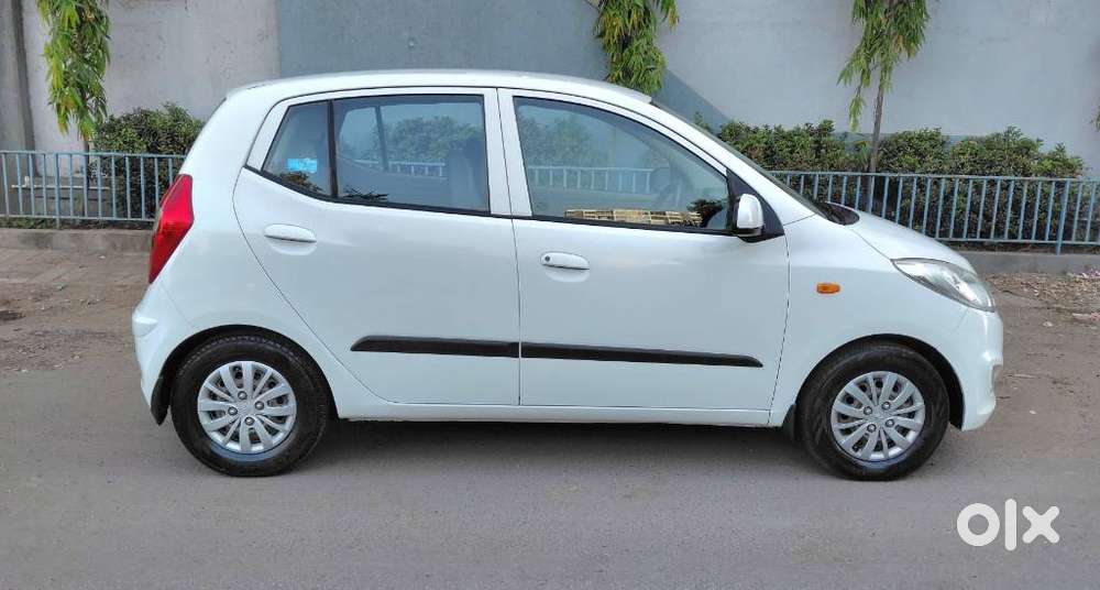 Hyundai I10 Sportz 1.1l, 2016, Cng & Hybrids