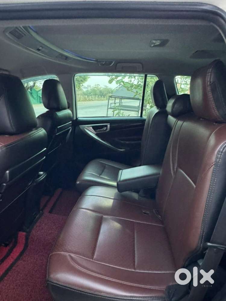 Toyota Innova Crysta 2017 Diesel Well Maintained