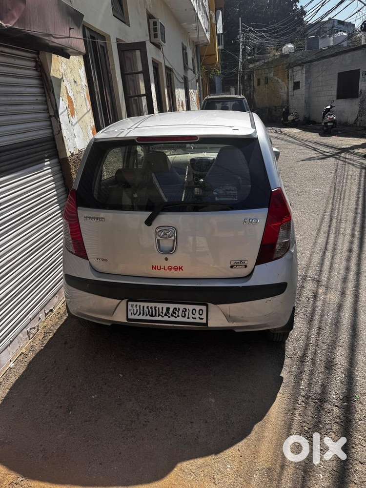 Automatic Hyundai I10  Petrol 66500 Km Driven
