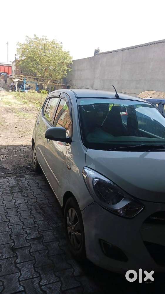 2012 I10 With All Features