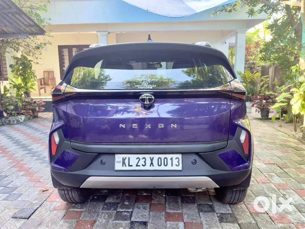 Tata Nexon 2024 Fearless Purple Petrol Automatic
