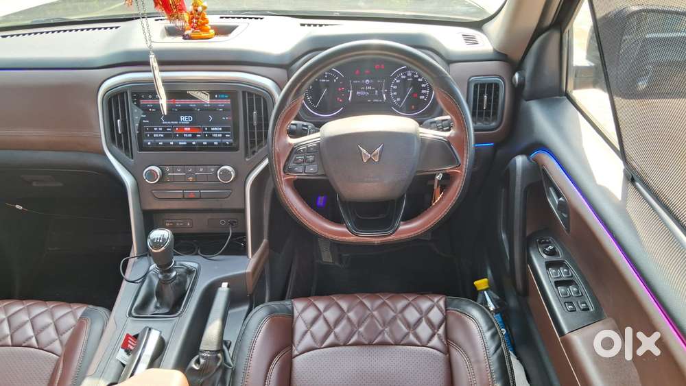 Mahindra Scorpio N Z2 Petrol Mt 7 Str, 2025, Petrol