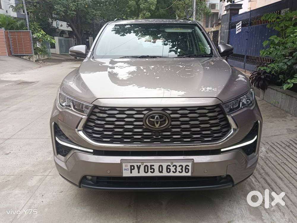 Toyota Innova Hycross 2.0 Zx (o) Hybrid 7 Str, 2023, Diesel
