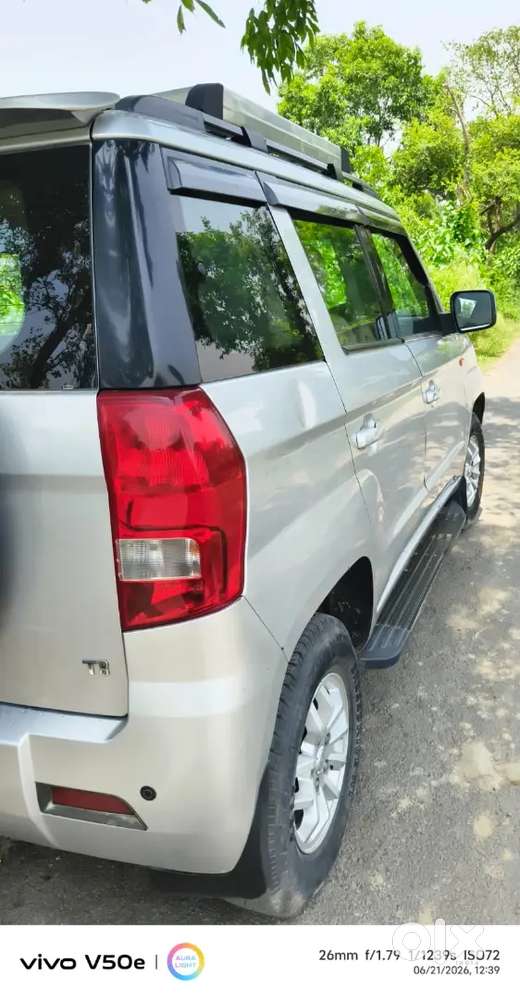 Mahindra Tuv 300 2016
