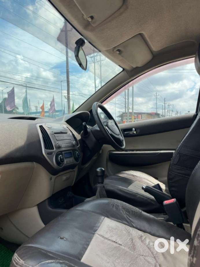 Hyundai I20 Magna 1.2 Mt, 2011, Petrol