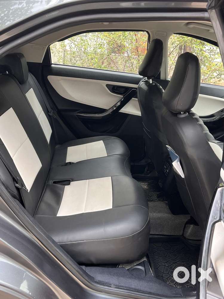 Tata Nexon Pure Plus (s) Petrol Amt, 2024, Petrol