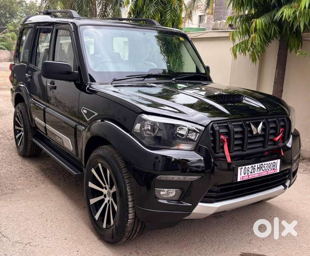 Mahindra Scorpio Classic, 2026, Diesel