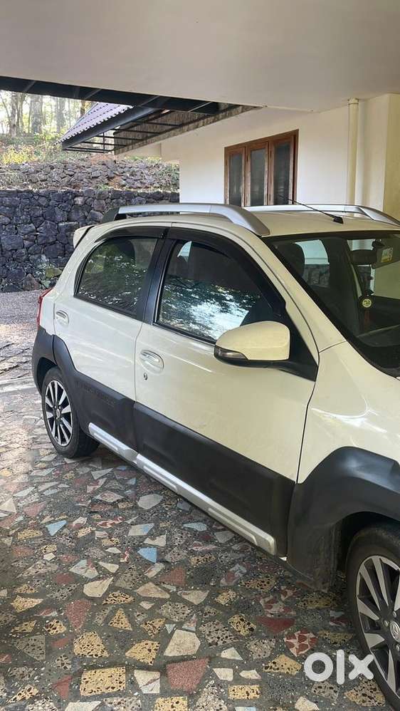 Toyota Etios Cross 2019