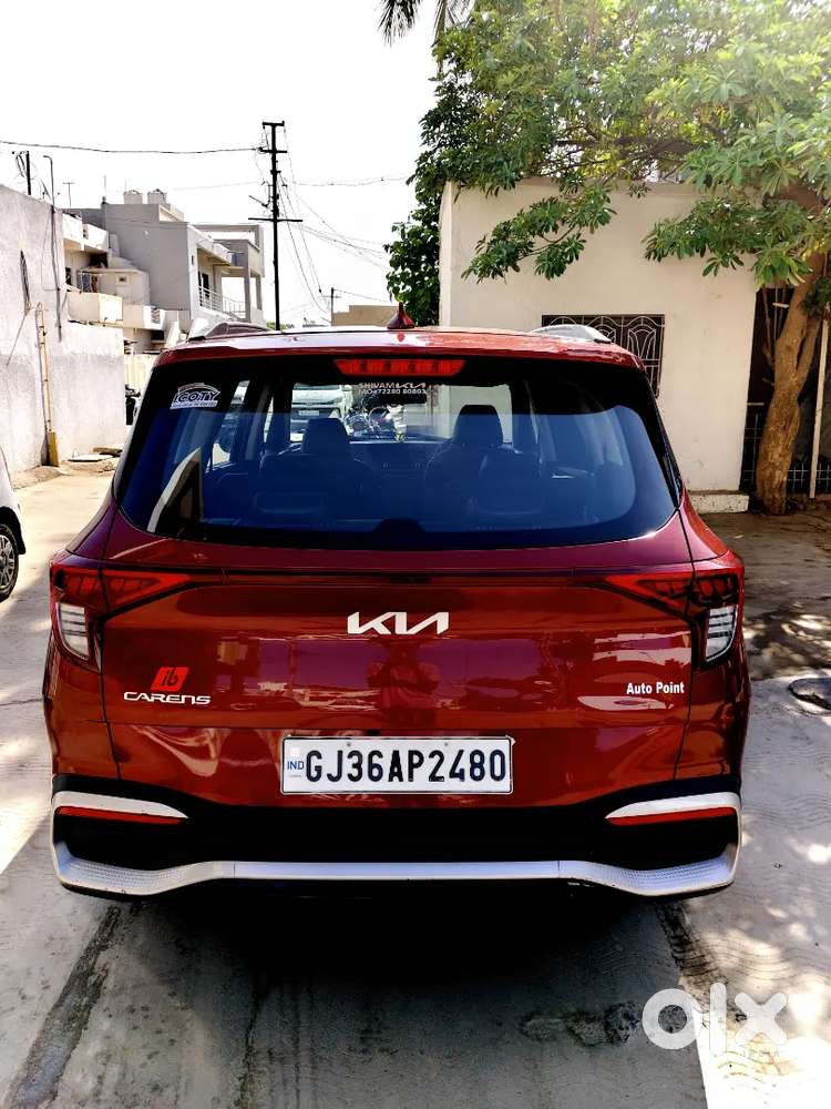 Kia Carens Prestige 1.5 Turbo Petrol 6 Seater With Cng And Foot Mate