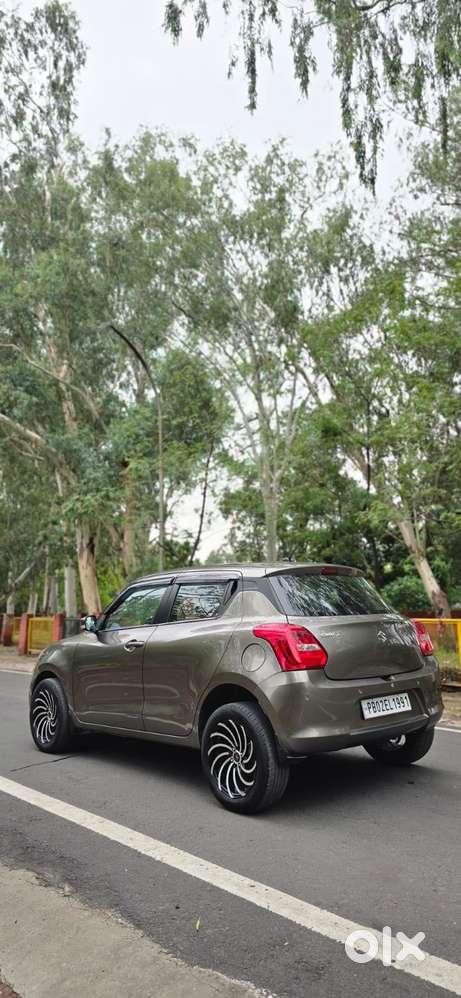 Maruti Suzuki Swift Vvt Vxi, 2022, Petrol