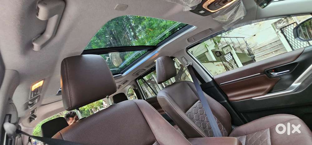 Toyota Innova Hycross 2.0 Zx (o) Hybrid 7 Str, 2026, Diesel