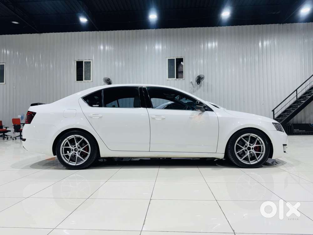 Skoda Octavia Ambition 1.8 Tsi At, 2015, Petrol