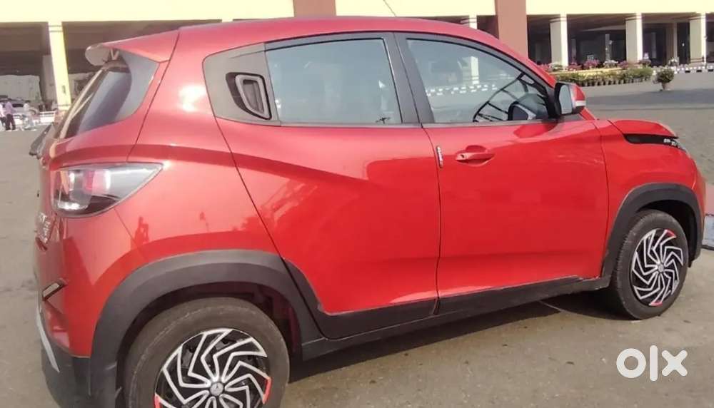 Mahindra Kuv100 Nxt 2018 Petrol & Yamaha Fazer 2- 2014 Model For Sale.