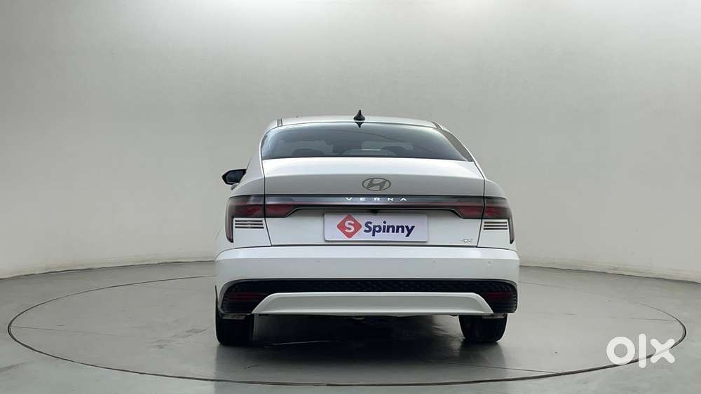 Hyundai Verna 1.5 Sx Petrol Mt, 2023, Petrol