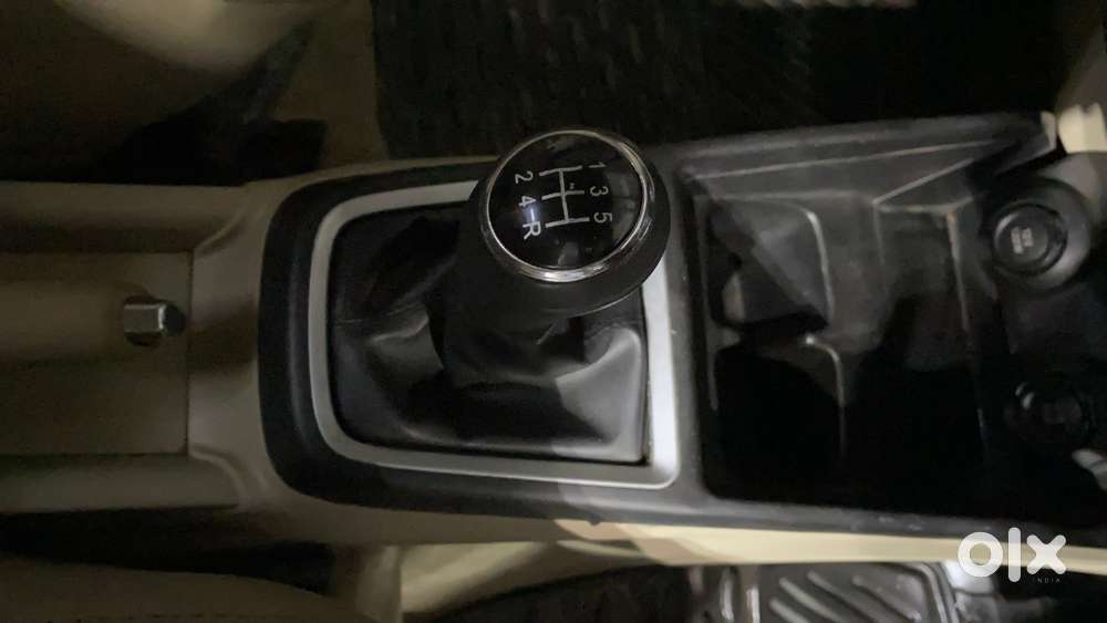 Maruti Suzuki Swift Dzire 1.2 Vxi Bsiv, 2018, Petrol
