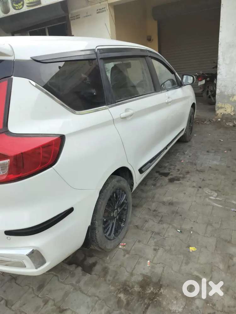 Maruti Suzuki Ertiga 2021 Cng & Hybrids 80000 Km Driven