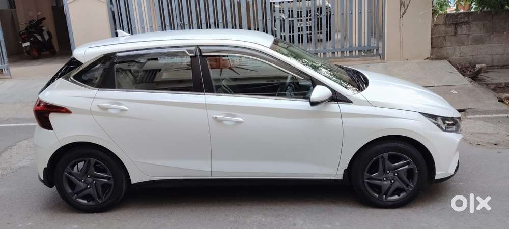 Hyundai New I20 1.2 Sportz Ivt Dual Tone, 2021, Petrol