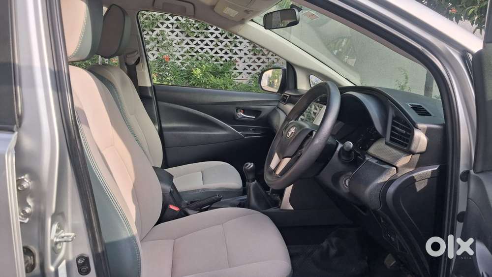 Toyota Innova Crysta 2.4 G Mt 7 Str, 2016, Diesel