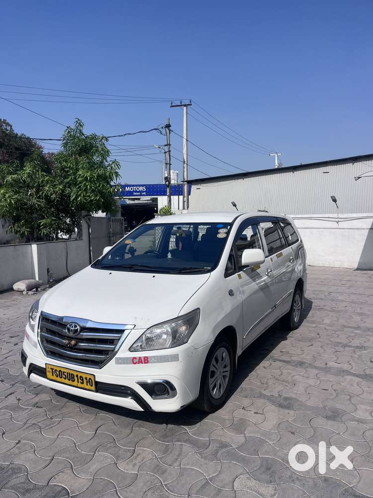 Toyota Innova 2.5 G (diesel) 8 Seater, 2016, Diesel
