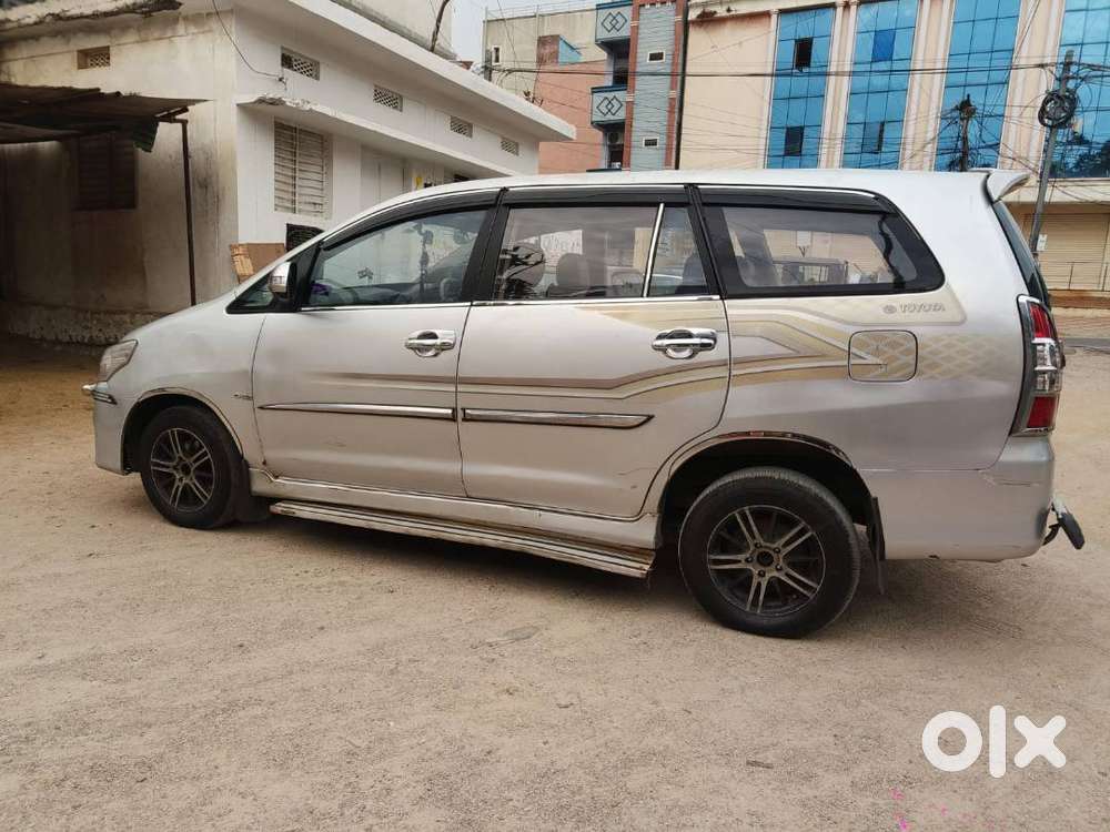 Toyota Innova 2.5 G 2013
