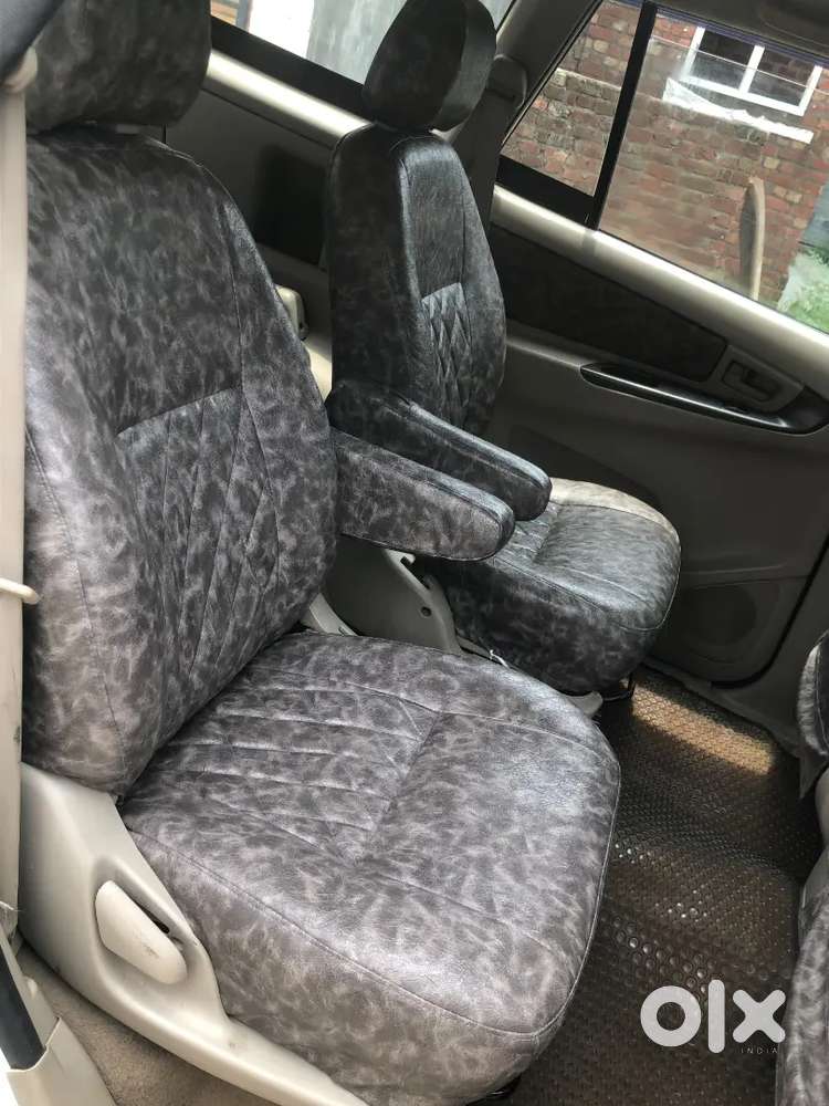 Toyota Innova Diesel 7 2010