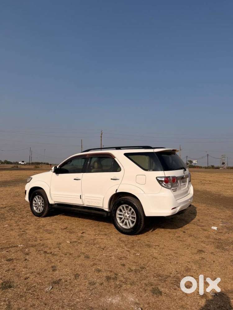 Toyota Fortuner 3.0 4x2 Automatic, 2013, Diesel