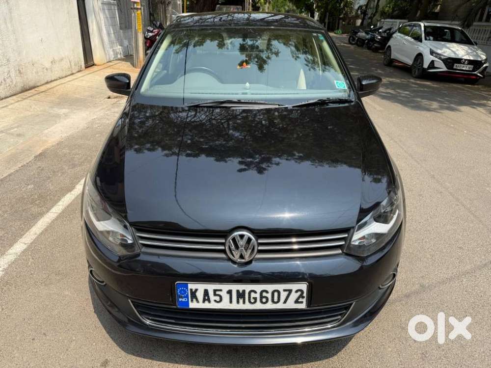 Volkswagen Vento Celeste 1.6 Highline, 2015, Petrol