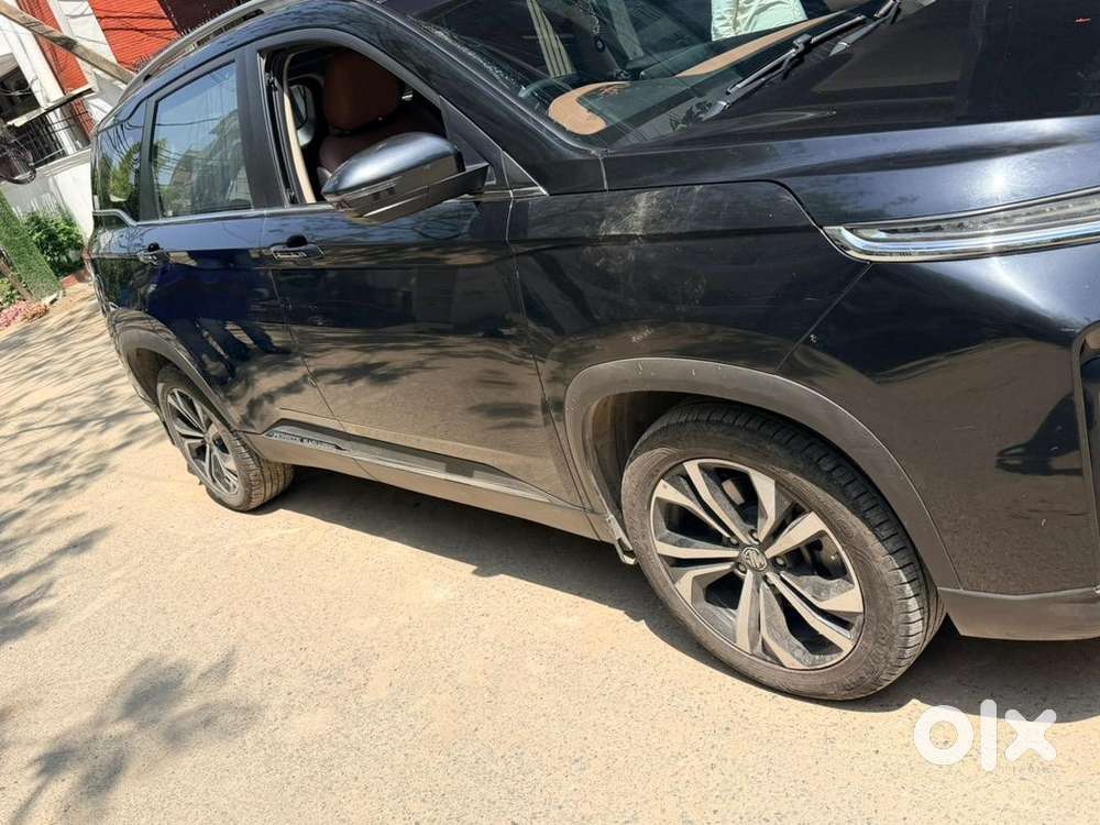 Mg Hector Plus 2023 Petrol- In Almost New Like Condition.