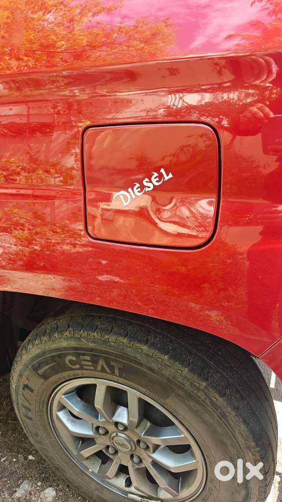 Mahindra Tuv 300 T10, 2018, Diesel