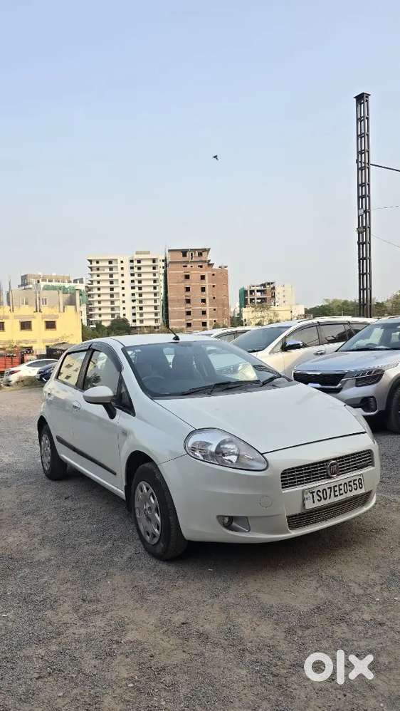 Fiat Grande Punto 2014 Diesel 193000 Km Driven