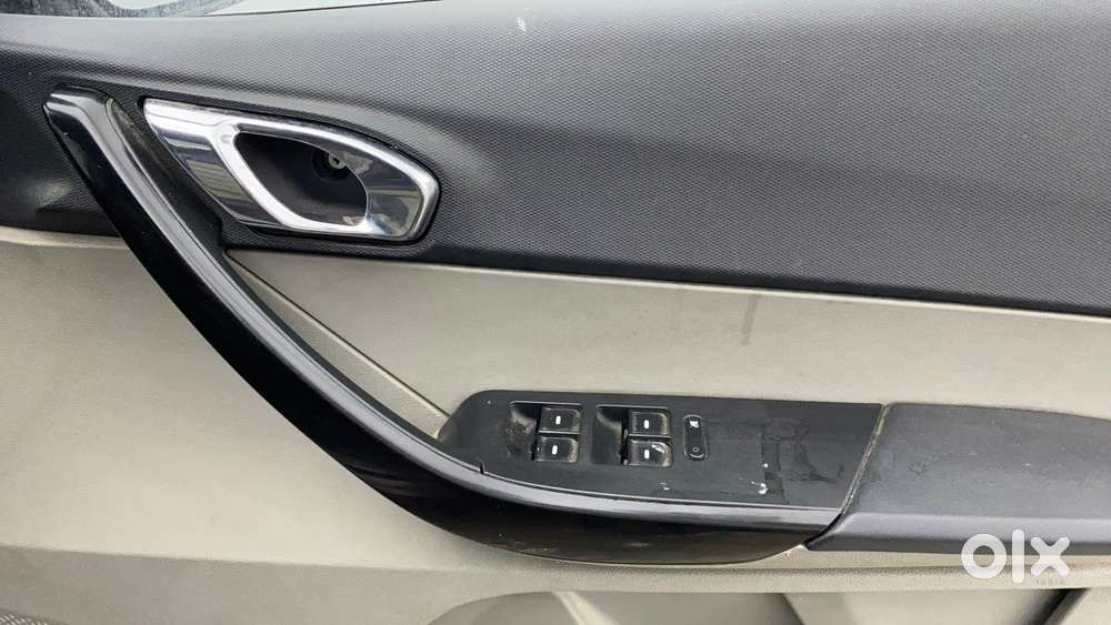 Tata Tiago 1.2 Revotron Xz, 2016, Petrol