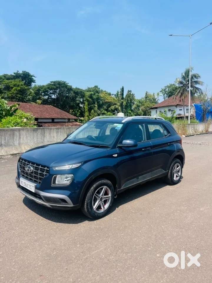 Hyundai Venue S 1.2 Petrol, 2019, Petrol