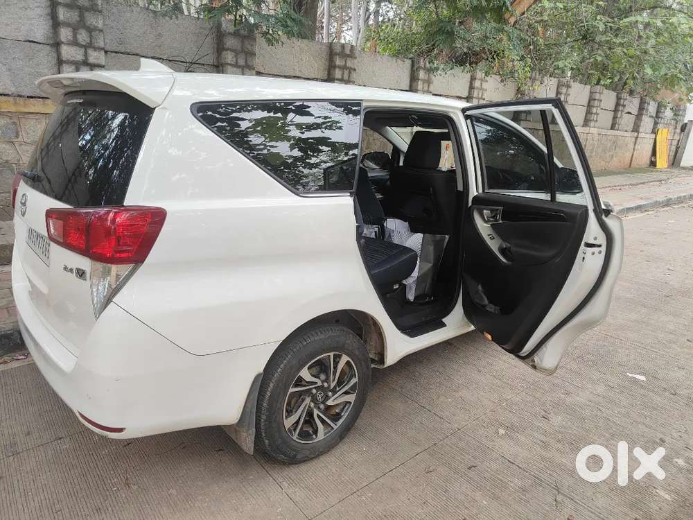 Toyota Innova Crysta Diesel Manual Well Maintained