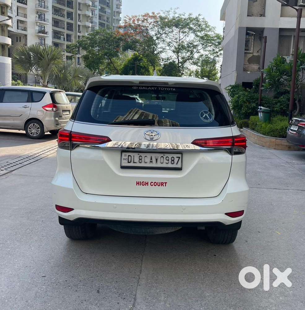Toyota Fortuner 2018 Diesel 175000 Km Driven