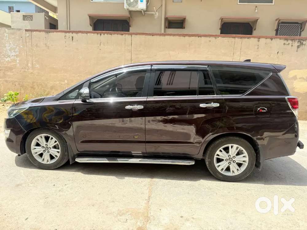 Toyota Innova Crysta 2018