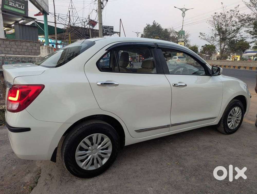 Maruti Suzuki Swift Dzire Vxi Optional, 2023, Petrol