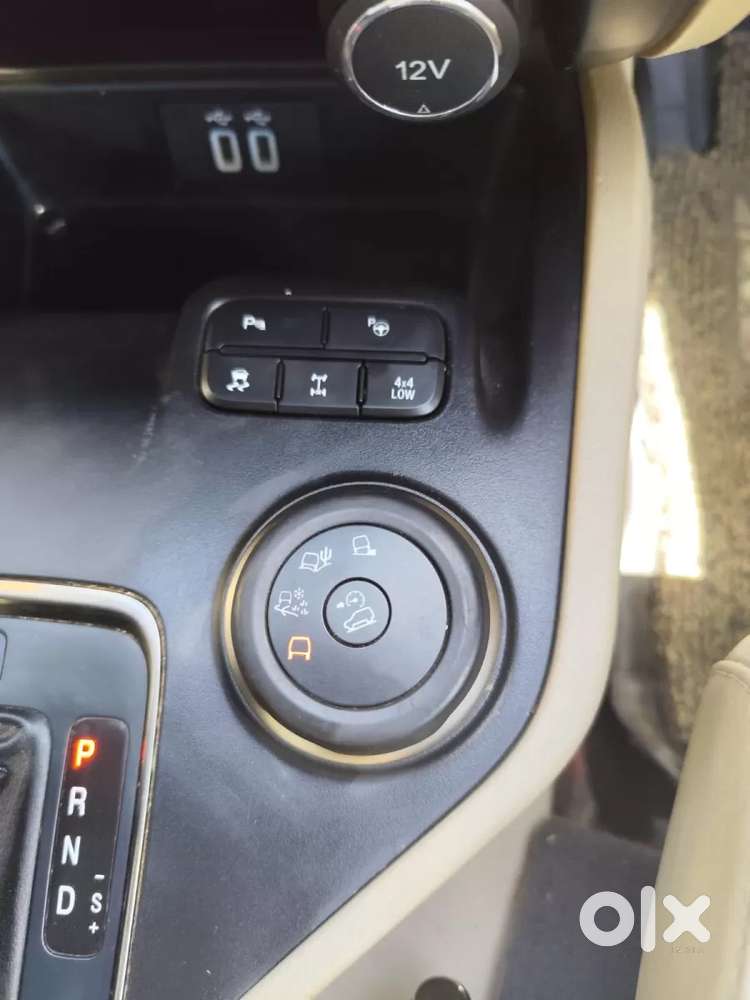 Ford Endeavour 3.2 Titanium At 4x4, 2017, Diesel