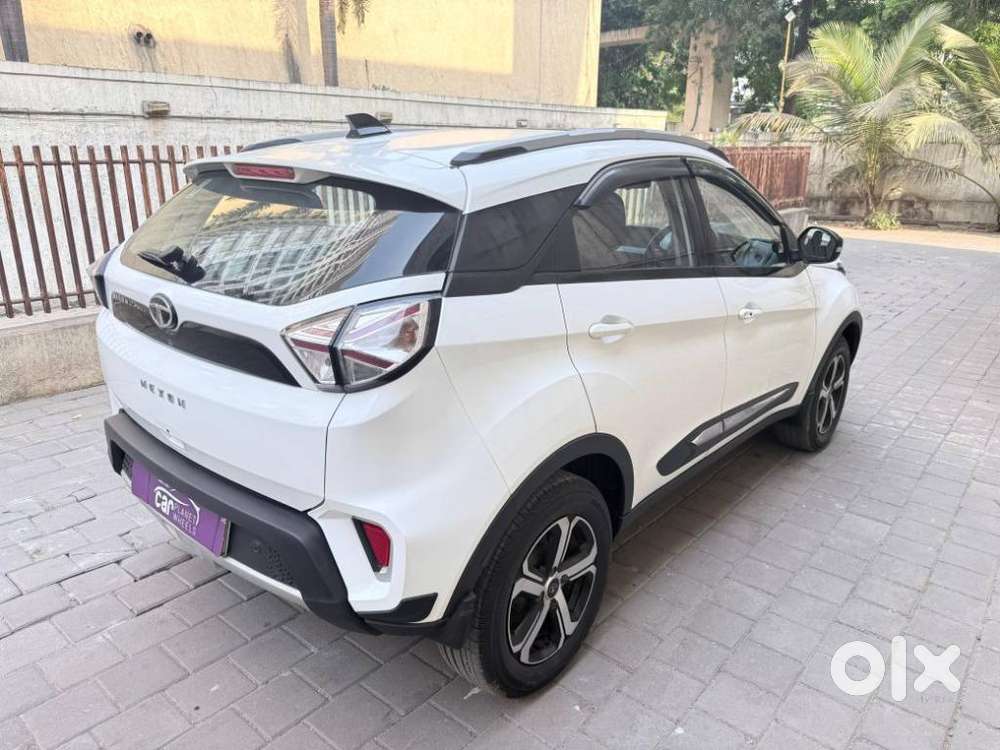 Tata Nexon Amt Xza Plus, 2023, Petrol