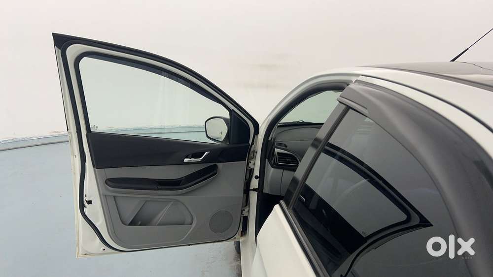 Tata Tiago 1.2 Revotron Xz Plus Dual Tone, 2021, Petrol