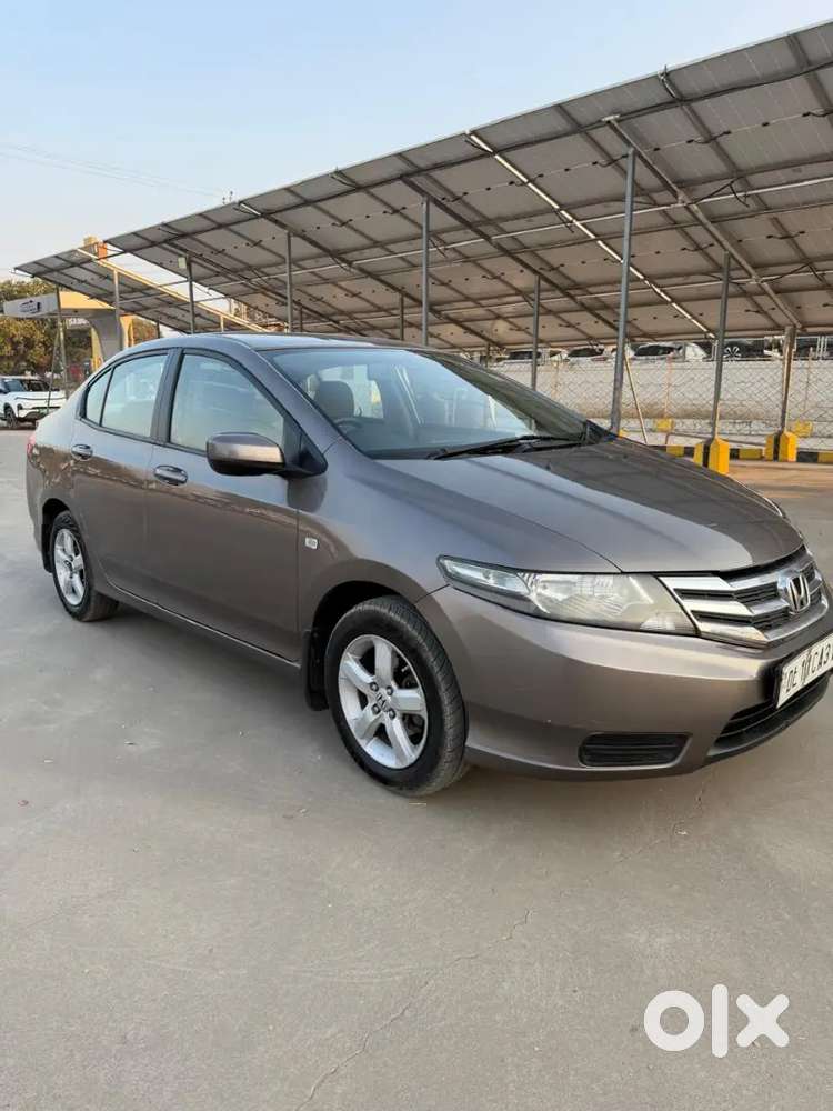 Honda City 2013 Petrol&cng  83650 Km Frist Owner