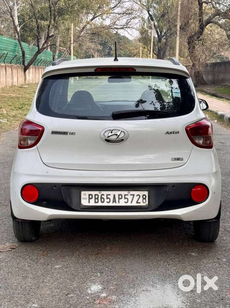 Hyundai Grand I10 Asta Option, 2017, Petrol