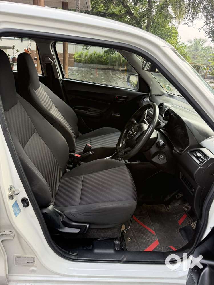 Maruti Suzuki Swift Vvt Lxi, 2021, Petrol