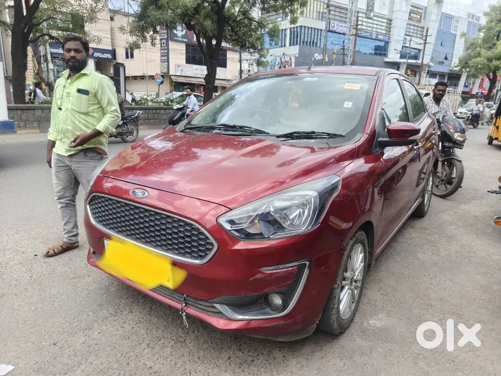 Ford Aspire Titatinium Blu 2019