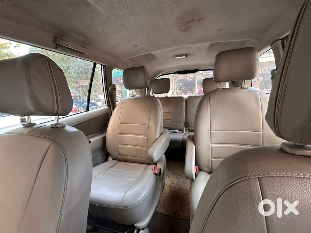 Toyota Innova 2014 Diesel 102500 Km Driven
