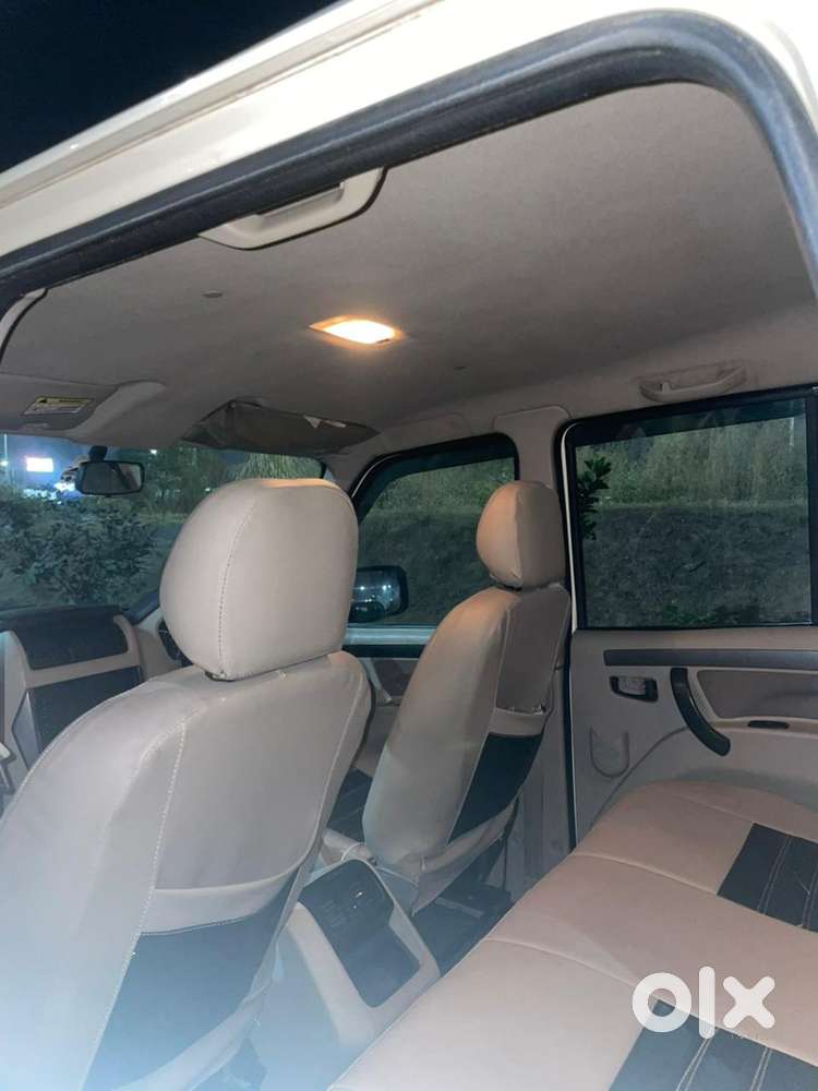 Mahindra Scorpio Classic 2017 Diesel Manual Year