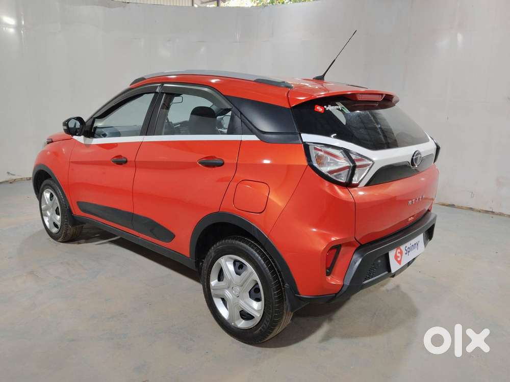 Tata Nexon 1.2 Revotron Xma Amt (s), 2022, Petrol