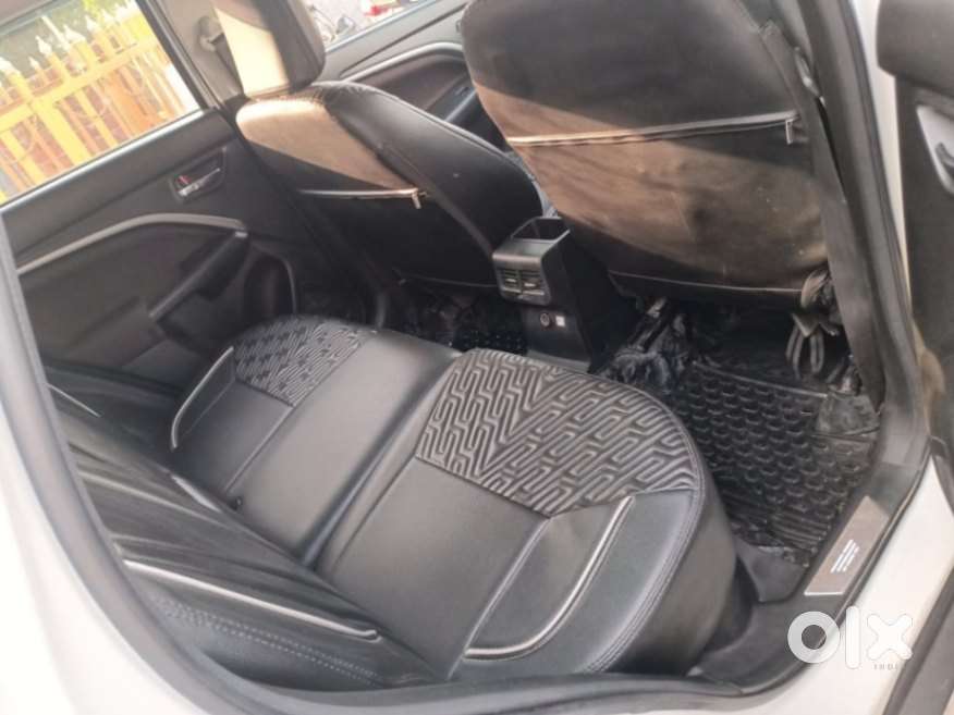 Maruti Suzuki Brezza 1.5 Zxi Smart Hybrid, 2023, Petrol