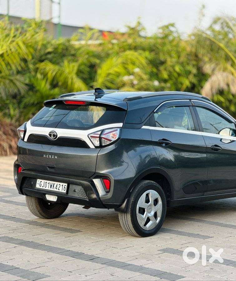 Tata Nexon 1.5 Revotorq Xm (s), 2023, Diesel