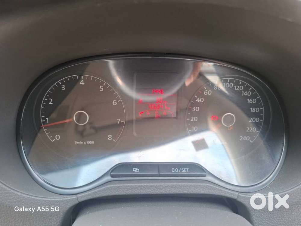 Volkswagen Vento 2013-2015 1.6 Highline, 2011, Petrol