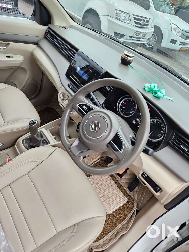 Maruti Suzuki Ertiga 2022-2023 Vxi Cng, 2022, Cng & Hybrids